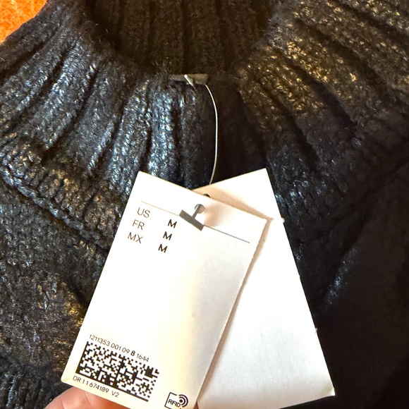 H&M black coated cable-knit chunky sweater made in Europe NWT - Picture 7 of 11